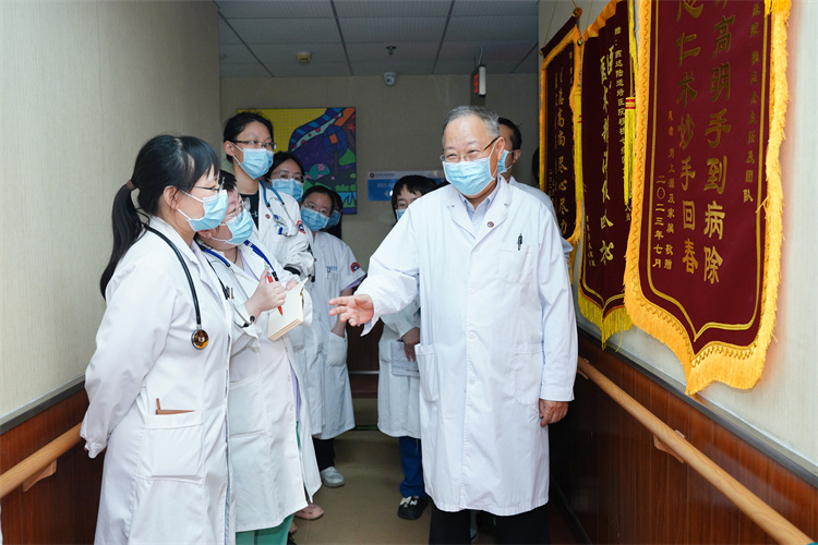 652f889ed478a.jpg 652f889ed478a.jpg