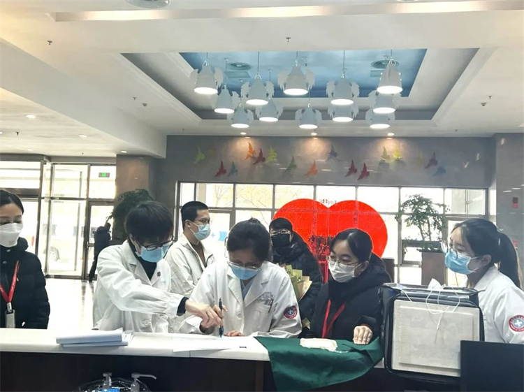 658148d0676f3.jpg 658148d0676f3.jpg